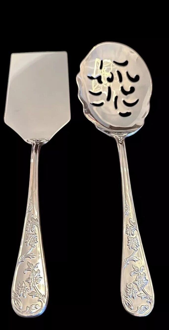 VTG Reed & Barton Stainless Serving Set Of 2 Queen’s Garden Discontinued (BB)